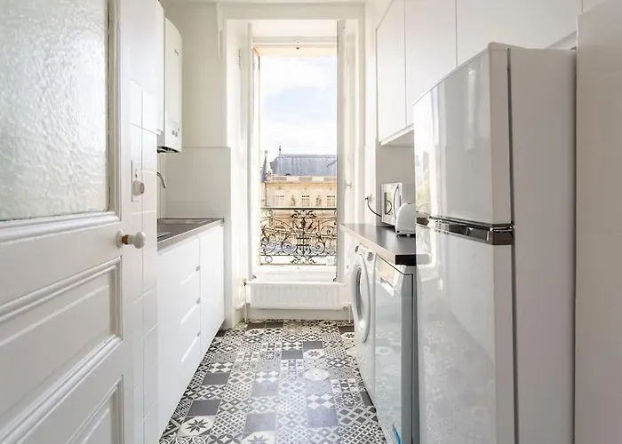 Apartment Le Marais, Fantastic View On Archives Nationales *