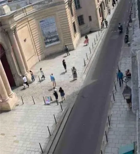 Le Marais, Fantastic View On Archives Nationales Apartment *